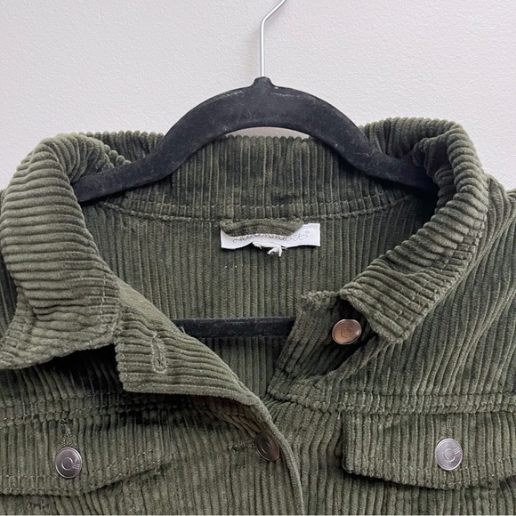 Keren Hart Womens Medium Olive Green Corduroy Ribbed Button Up Cropped Jacket - Picture 2 of 7